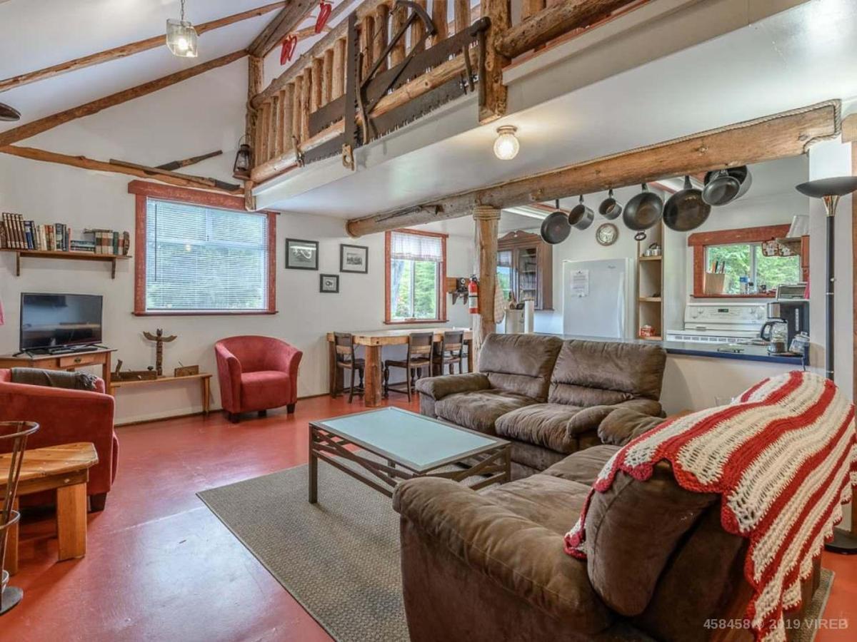 Woods End Landing Hotell Bamfield Eksteriør bilde
